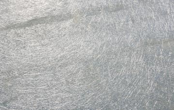 Upton Crews laminate fibreglass or shingles?